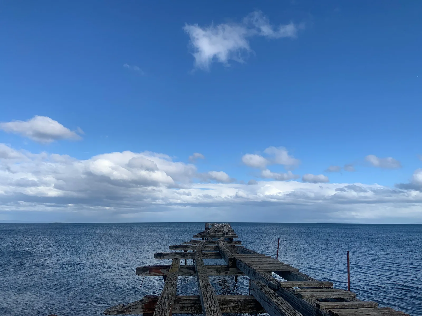 Amanecer en el muelle