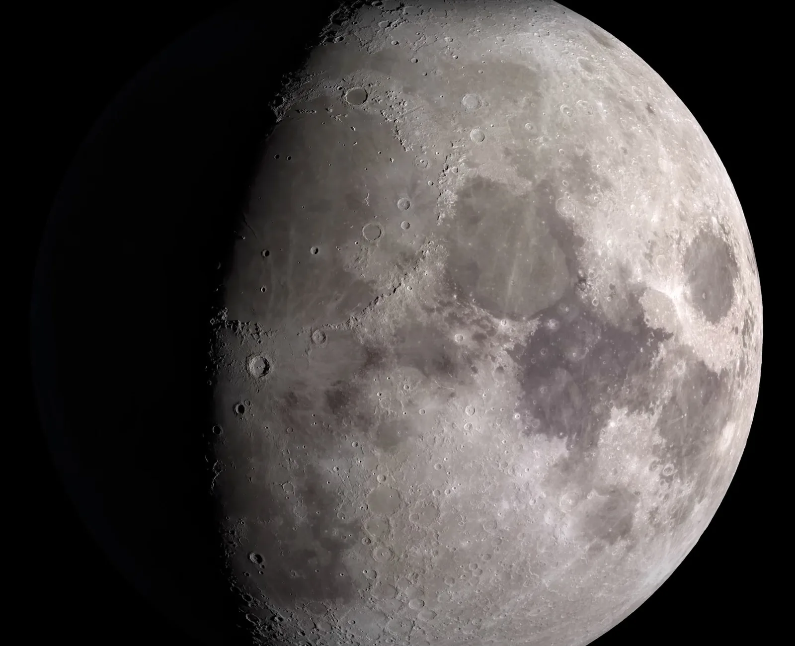 Luna llena en detalle